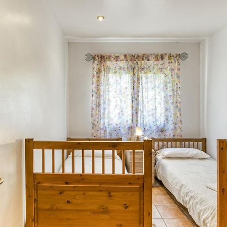 Fantastic Family Villa Лестартит Екстериор снимка