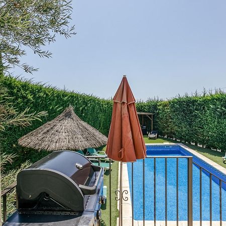 Fantastic Family Villa Лестартит Екстериор снимка