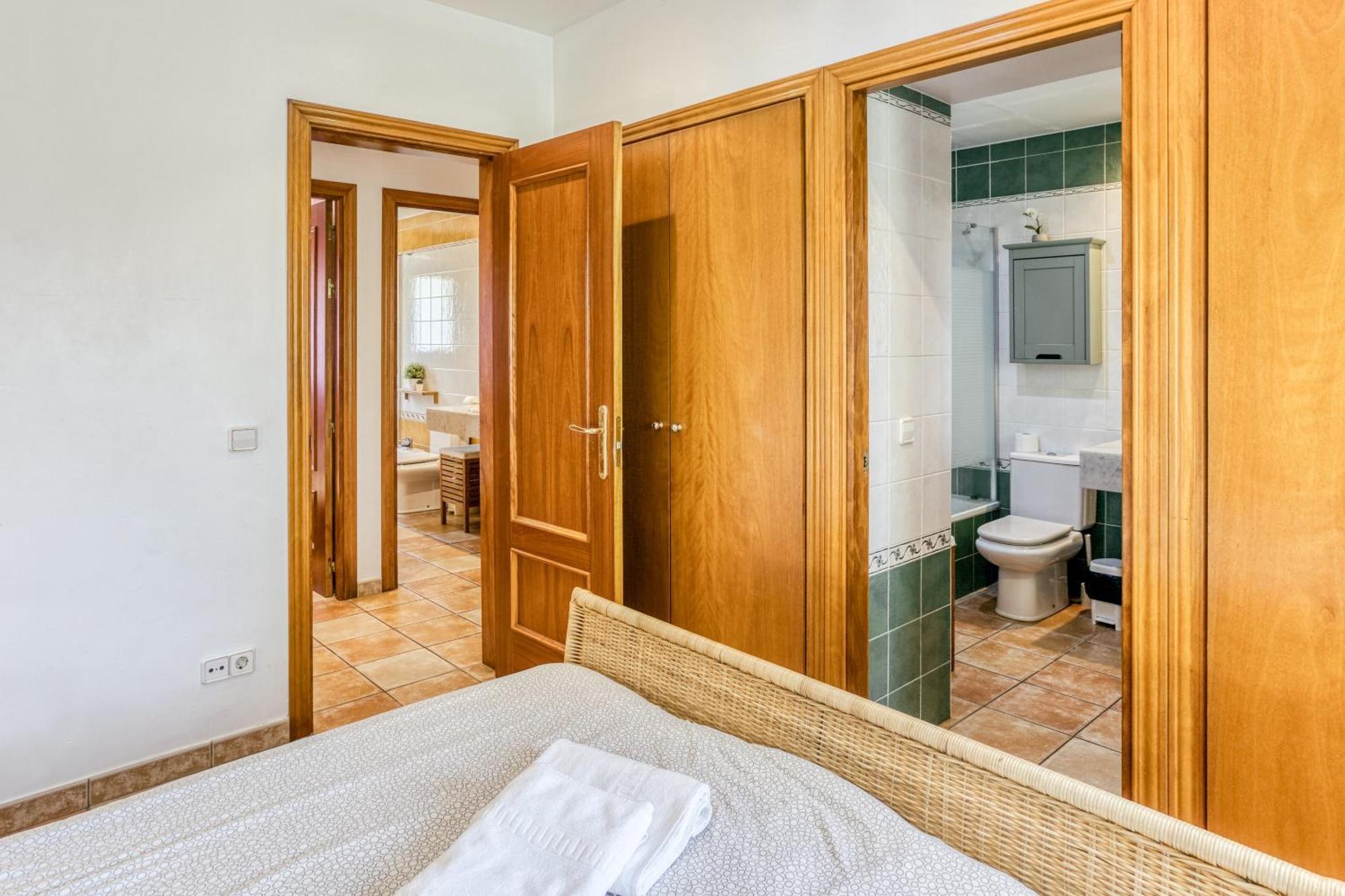 Fantastic Family Villa Лестартит Екстериор снимка