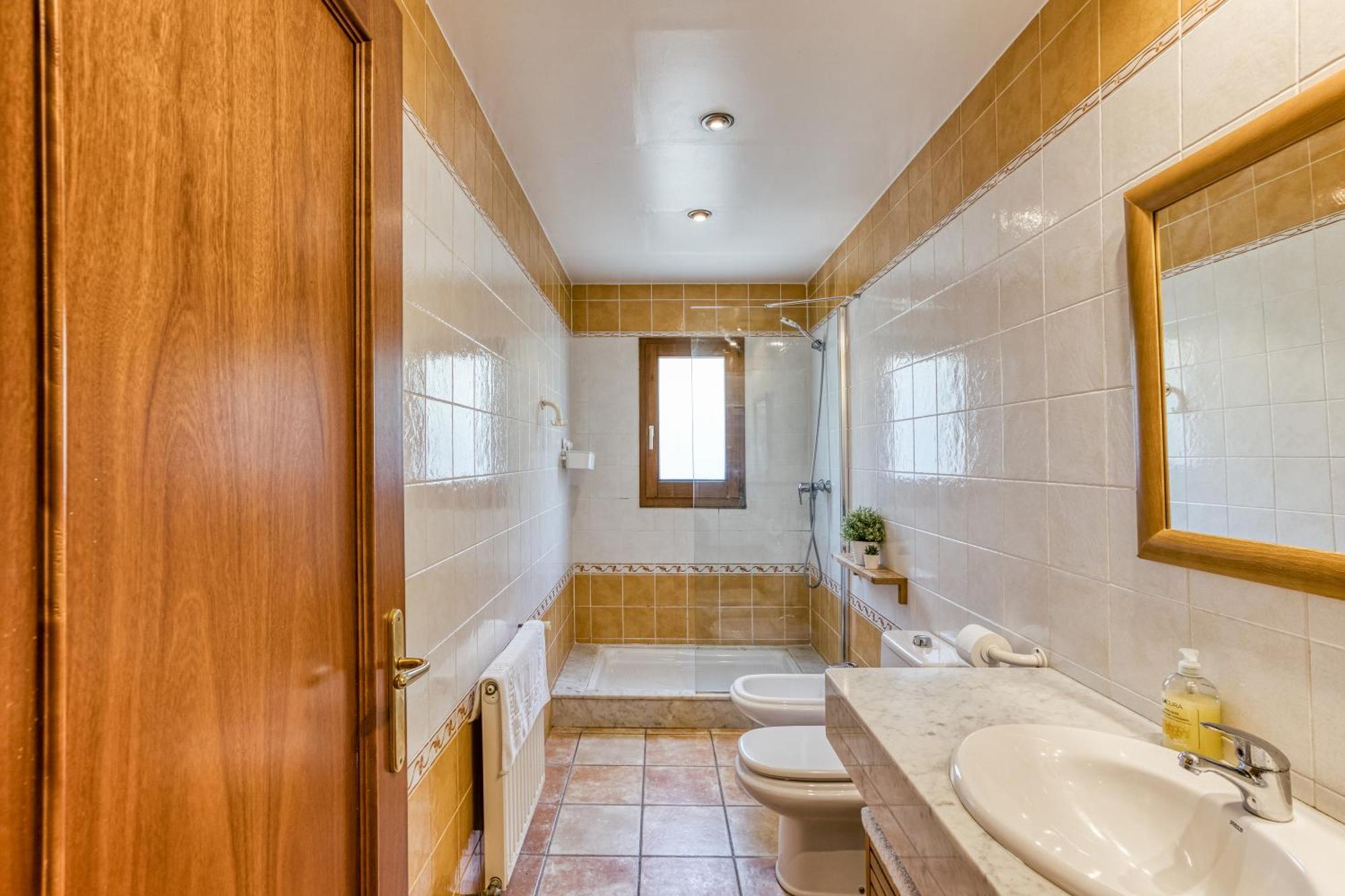 Fantastic Family Villa Лестартит Екстериор снимка